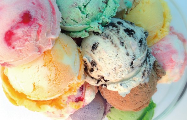 沖縄のアイスといえばブルーシールアイスクリーム！人気のセットをお取り寄せ
