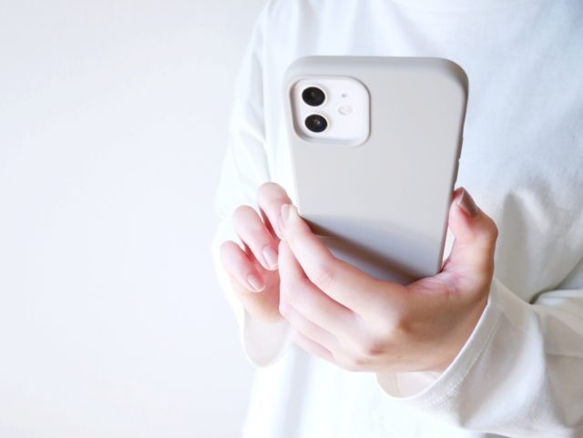 インスタ(instagram)のグループストーリーとは？作成する方法を解説